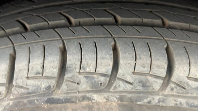 Second-hand 2016 Hyundai i10 Sportz 1.1L for sale in Kolkata-24