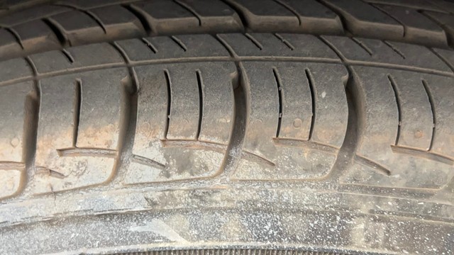 Second-hand 2016 Hyundai i10 Sportz 1.1L for sale in Kolkata-27