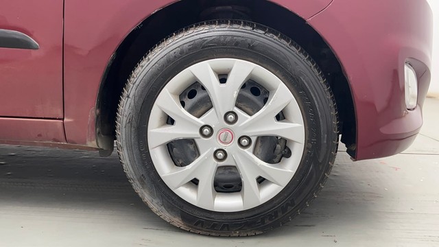 Second-hand 2016 Hyundai i10 Sportz 1.1L for sale in Kolkata-17