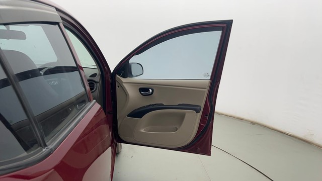 Second-hand 2016 Hyundai i10 Sportz 1.1L for sale in Kolkata-16