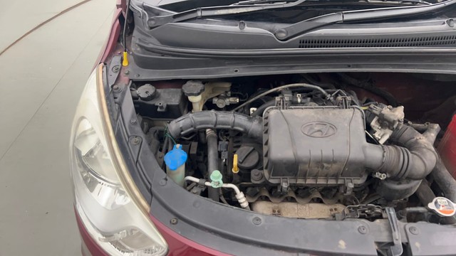 Second-hand 2016 Hyundai i10 Sportz 1.1L for sale in Kolkata-30