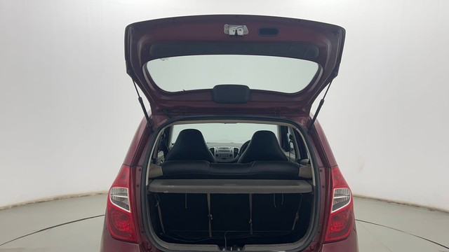 Second-hand 2016 Hyundai i10 Sportz 1.1L for sale in Kolkata-9