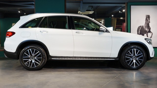 Second-hand 2020 Mercedes-Benz GLC 200 for sale in New Delhi-1