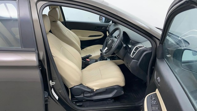 Second-hand 2023 Honda City 1.5 V MT Exclusive for sale in Jaipur-15