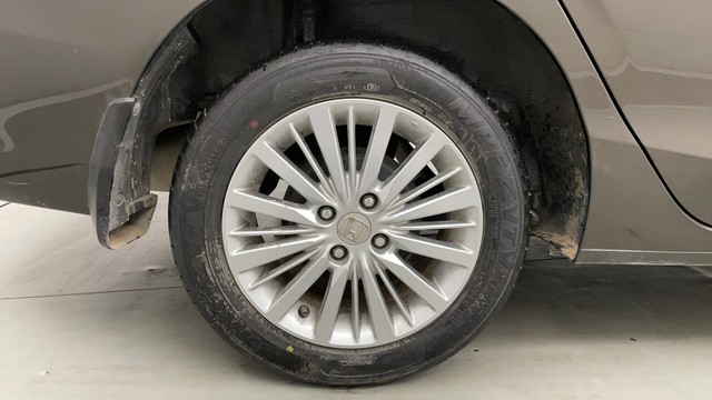 Second-hand 2023 Honda City 1.5 V MT Exclusive for sale in Jaipur-18