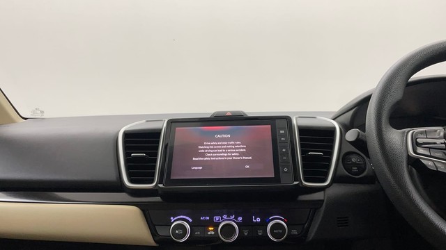 Second-hand 2023 Honda City 1.5 V MT Exclusive for sale in Jaipur-32