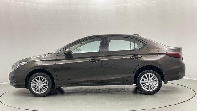 Second-hand 2023 Honda City 1.5 V MT Exclusive for sale in Jaipur-6