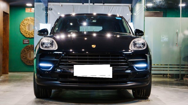 Second-hand 2021 Porsche Macan Standard BSVI for sale in New Delhi-5