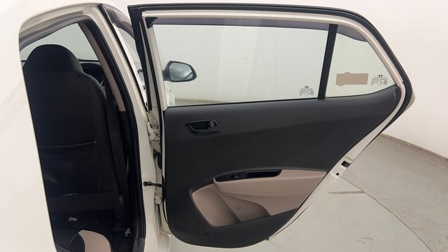 Second-hand 2018 Hyundai Grand i10 1.2 Kappa Magna BSIV for sale in Chandigarh-29