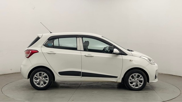 Second-hand 2018 Hyundai Grand i10 1.2 Kappa Magna BSIV for sale in Chandigarh-2