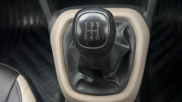 Second-hand 2018 Hyundai Grand i10 1.2 Kappa Magna BSIV for sale in Chandigarh-12