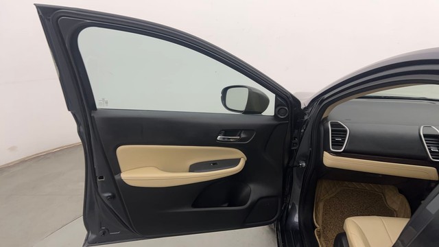 Second-hand 2022 Honda City ZX MT for sale in Chandigarh-30