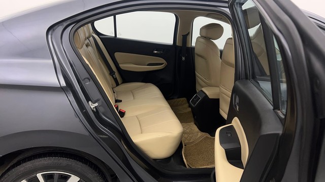 Second-hand 2022 Honda City ZX MT for sale in Chandigarh-25