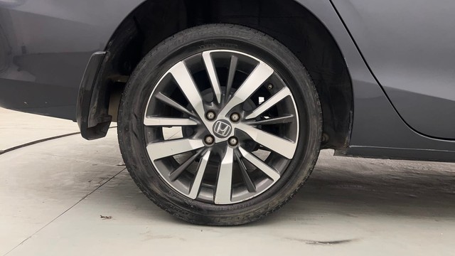 Second-hand 2022 Honda City ZX MT for sale in Chandigarh-18