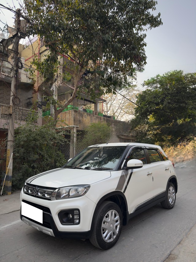 Second-hand 2021 Maruti Vitara Brezza LXI for sale in New Delhi-5
