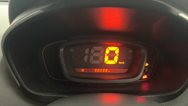 Second-hand 2016 Renault KWID 1.0 RXT AMT for sale in Kolkata-13