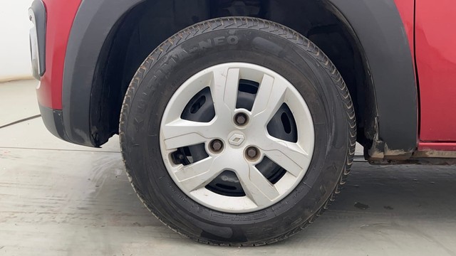 Second-hand 2016 Renault KWID 1.0 RXT AMT for sale in Kolkata-20