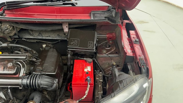 Second-hand 2016 Renault KWID 1.0 RXT AMT for sale in Kolkata-34