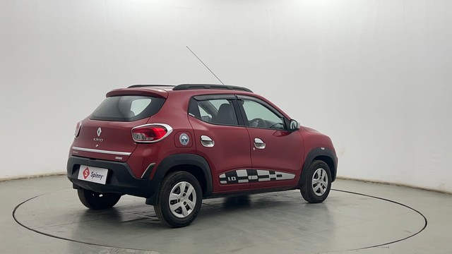 Second-hand 2016 Renault KWID 1.0 RXT AMT for sale in Kolkata-3