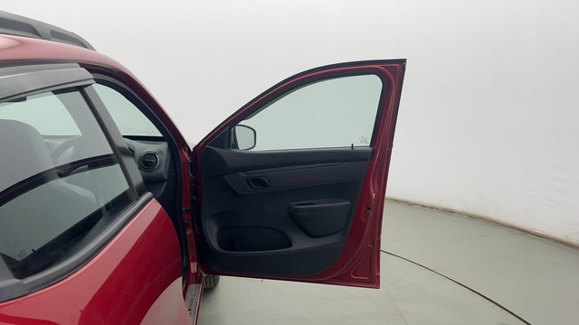 Second-hand 2016 Renault KWID 1.0 RXT AMT for sale in Kolkata-16