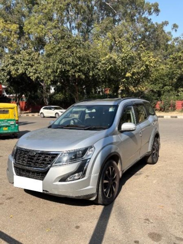 Mahindra XUV500 AT W10 FWD Second-hand 2018 Mahindra XUV500 AT W10 FWD for sale in Chandigarh-4