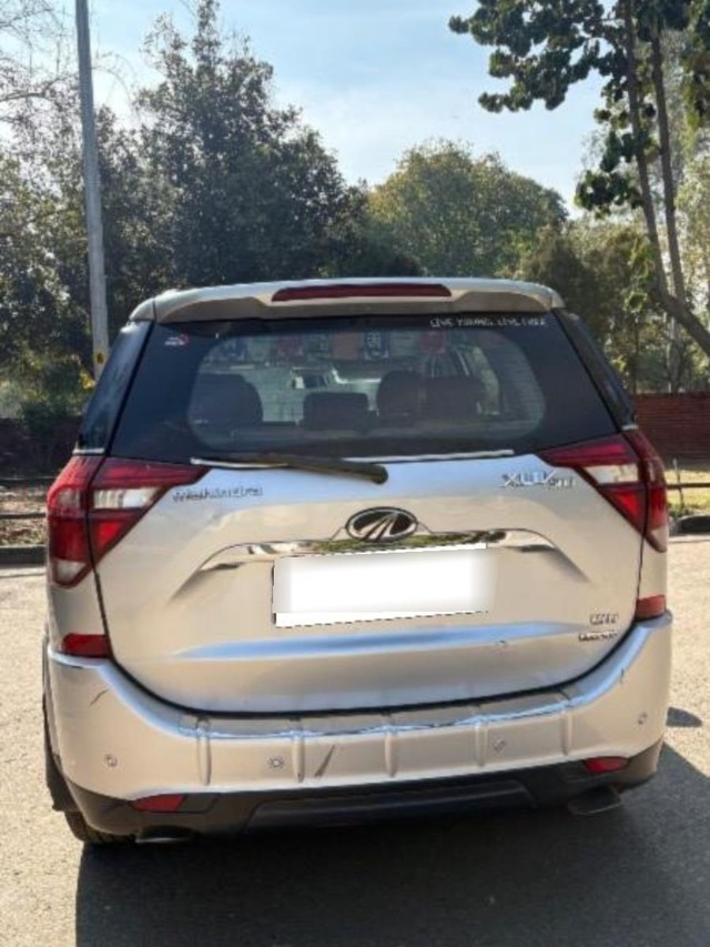 Mahindra XUV500 AT W10 FWD Second-hand 2018 Mahindra XUV500 AT W10 FWD for sale in Chandigarh-3