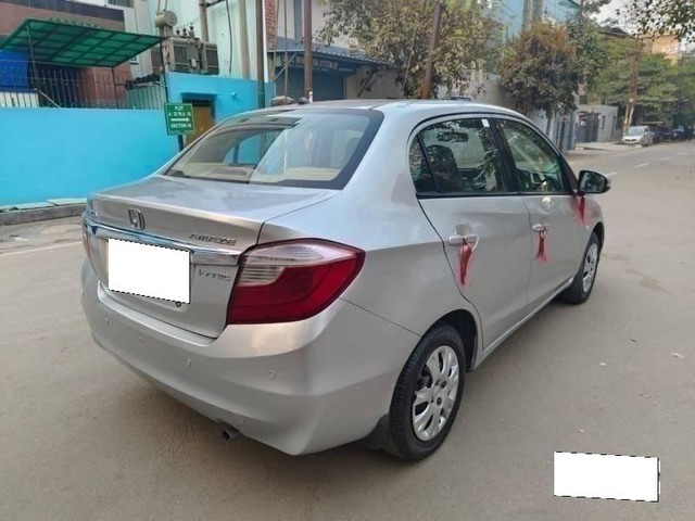 Second-hand 2017 Honda Amaze S i-VTEC for sale in Noida-2