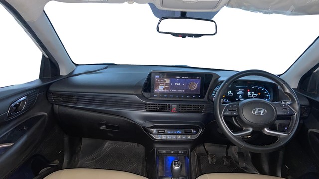 Second-hand 2021 Hyundai i20 Asta IVT DT for sale in Surat-10