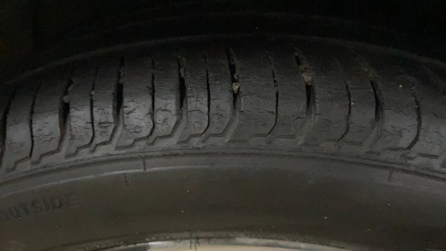 Second-hand 2021 Hyundai i20 Asta IVT DT for sale in Surat-30