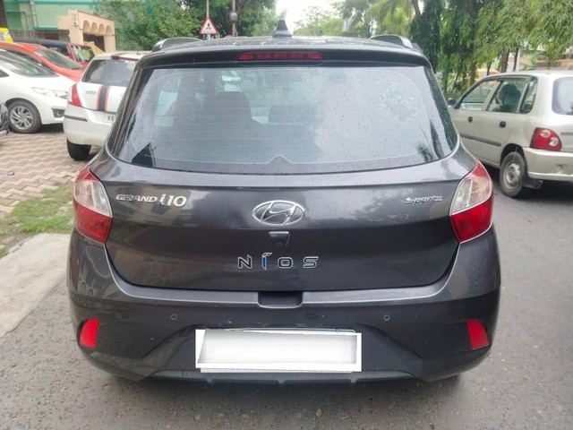 Second-hand 2022 Hyundai Grand i10 Nios Sportz for sale in Kolkata-2