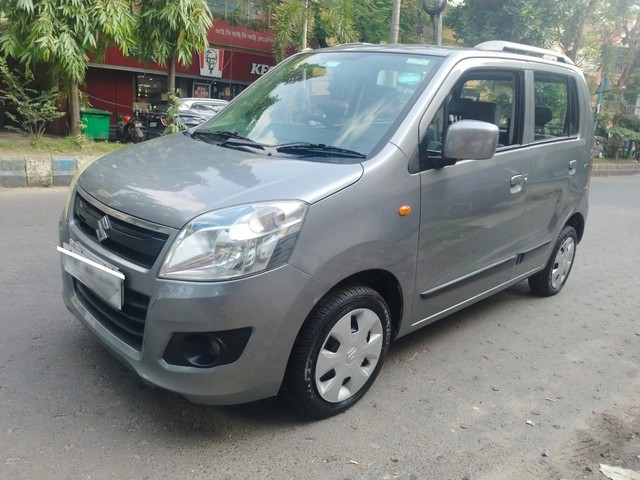 Second-hand 2017 Maruti Wagon R AMT VXI for sale in Kolkata-5