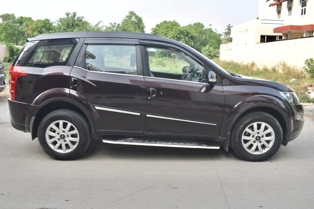 Second-hand 2017 Mahindra XUV500 AT W10 1.99 mHawk for sale in Gurgaon-3