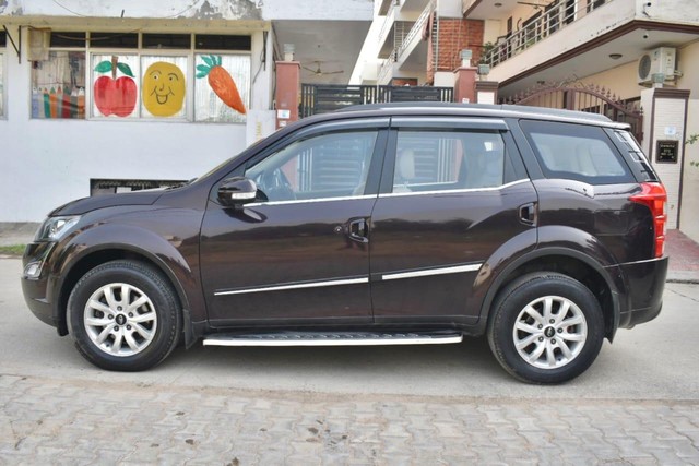 Second-hand 2017 Mahindra XUV500 AT W10 1.99 mHawk for sale in Gurgaon-7