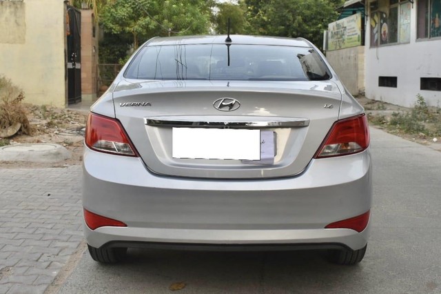 Second-hand 2015 Hyundai Verna 1.6 VTVT SX for sale in Gurgaon-2