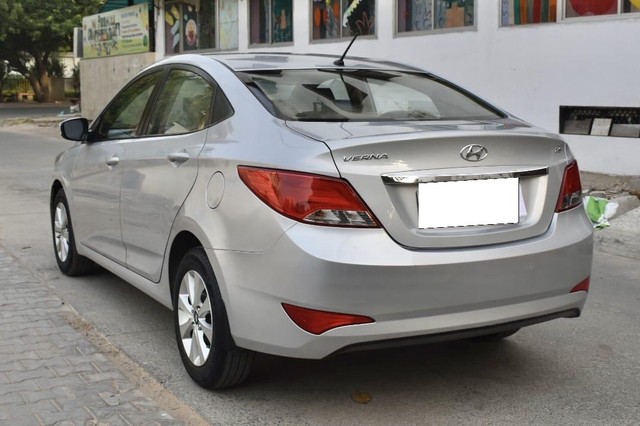 Second-hand 2015 Hyundai Verna 1.6 VTVT SX for sale in Gurgaon-10