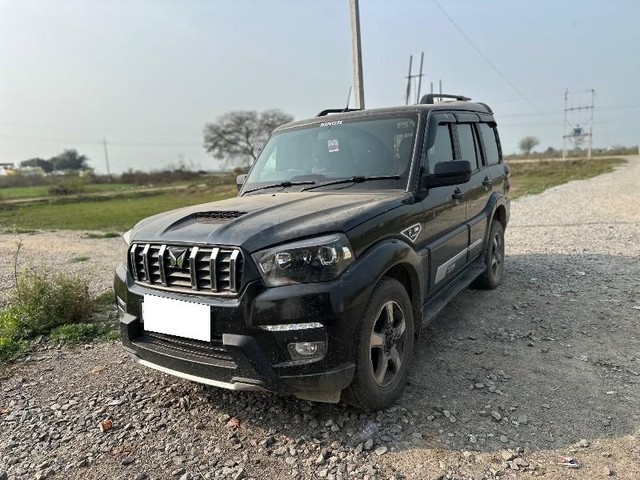 Second-hand 2023 Mahindra Scorpio S for sale in Gwalior-2