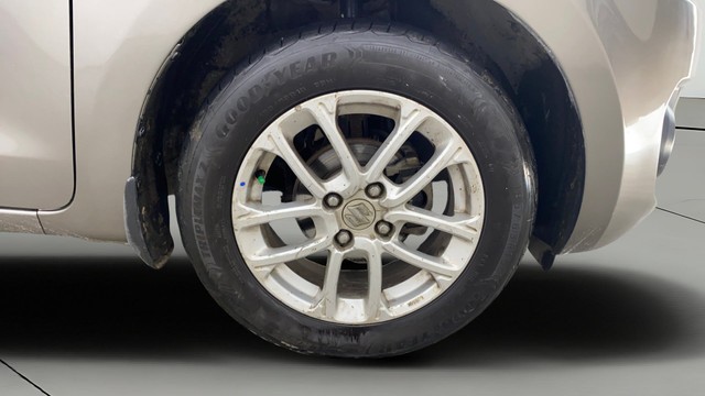 Second-hand 2019 Maruti Swift ZXI AMT for sale in Chennai-24