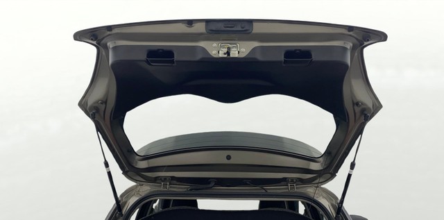 Second-hand 2019 Maruti Swift ZXI AMT for sale in Chennai-20