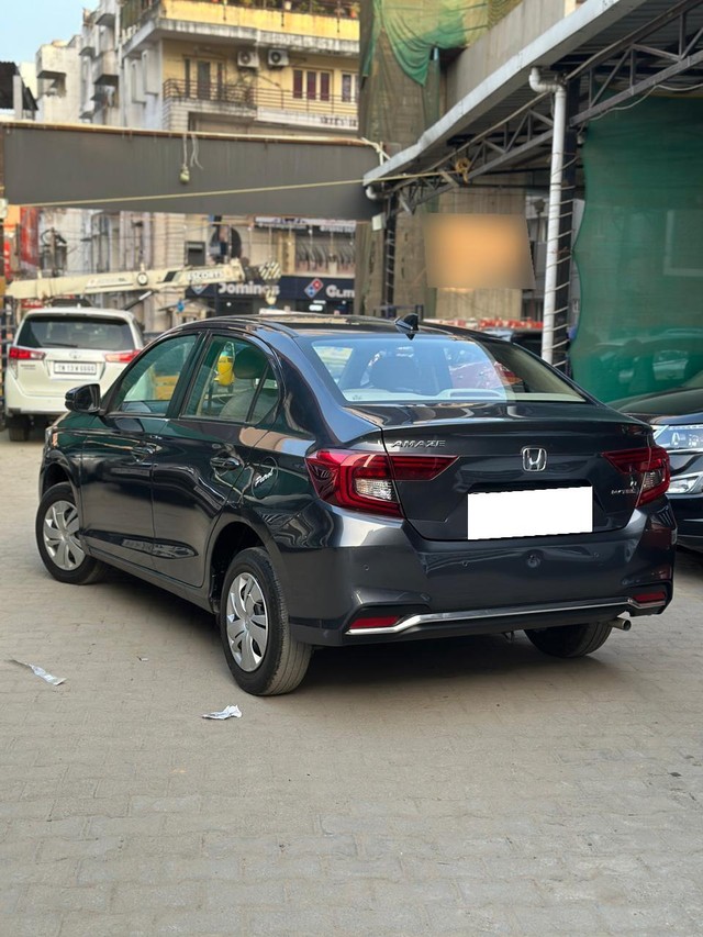Second-hand 2021 Honda Amaze S Petrol for sale in Chennai-11