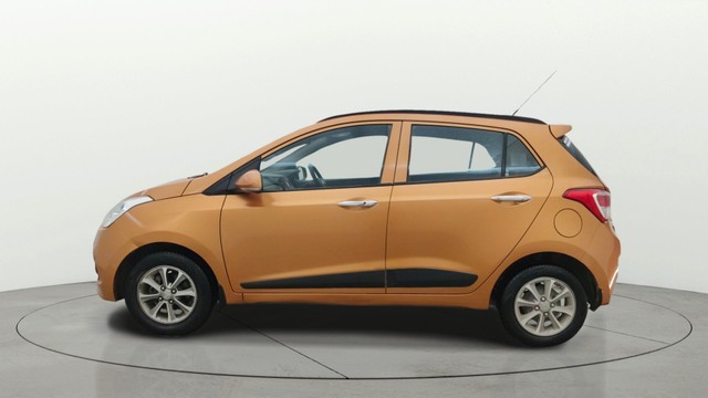 Second-hand 2016 Hyundai Grand i10 Asta Option for sale in Pune-5