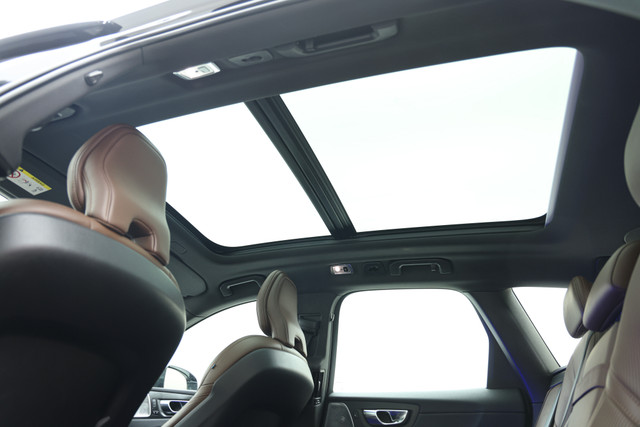 Second-hand 2021 Volvo XC60 Inscription D5 for sale in Gurgaon-7