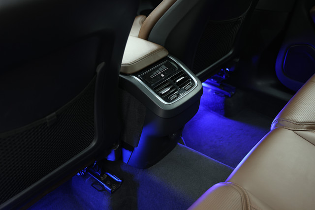 Second-hand 2021 Volvo XC60 Inscription D5 for sale in Gurgaon-9