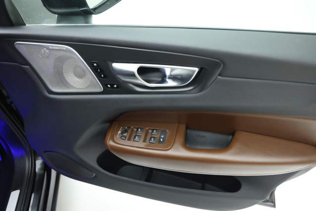 Second-hand 2021 Volvo XC60 Inscription D5 for sale in Gurgaon-10