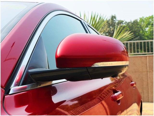 Second-hand 2018 Jaguar XF 2.0 Petrol Portfolio for sale in New Delhi-7