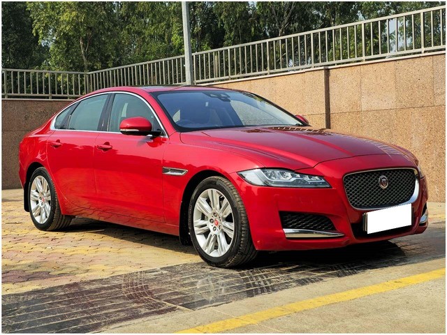 Second-hand 2018 Jaguar XF 2.0 Petrol Portfolio for sale in New Delhi-10