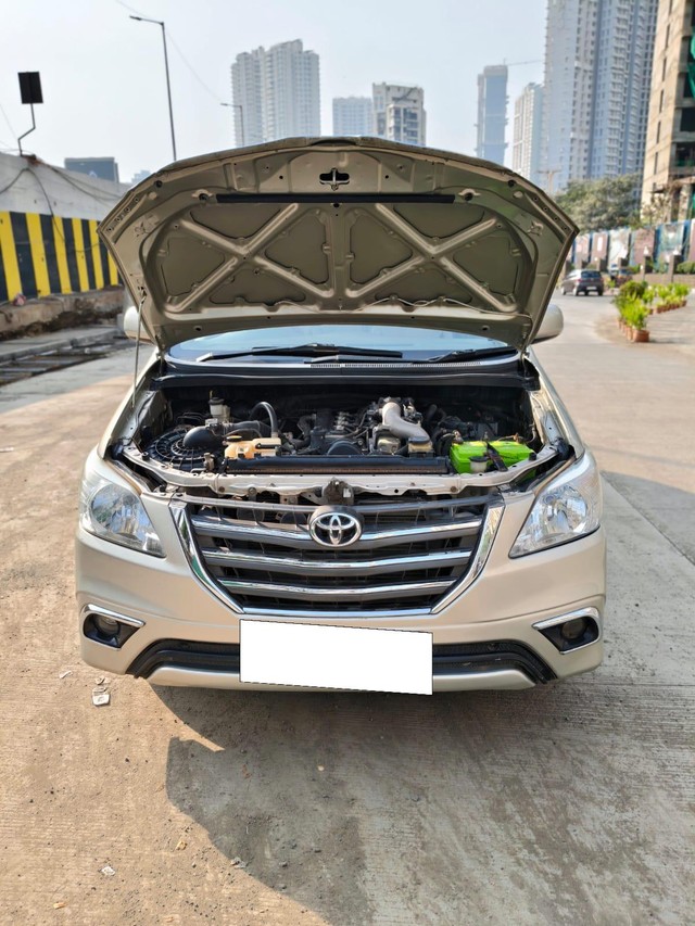 Second-hand 2014 Toyota Innova 2.5 G (Diesel) 8 Seater BS IV for sale in Mumbai-14