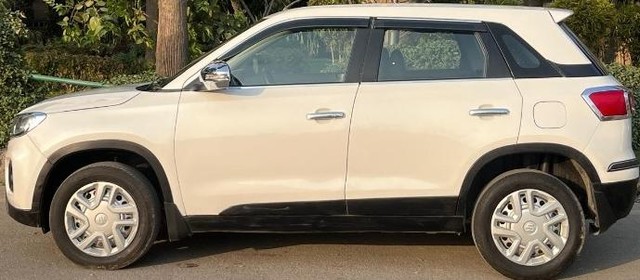 Second-hand 2021 Maruti Vitara Brezza LXI for sale in New Delhi-3