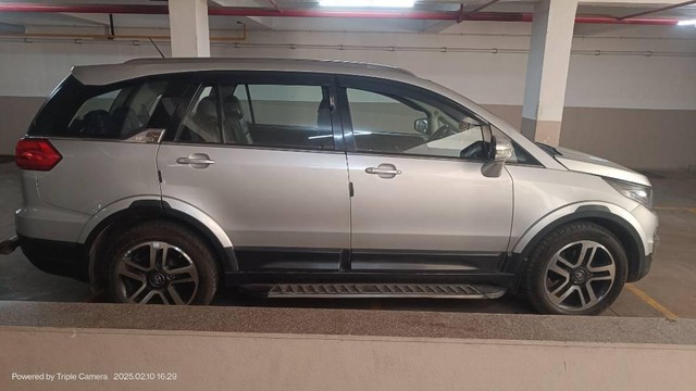 Second-hand 2017 Tata Hexa XTA for sale in Surat-12