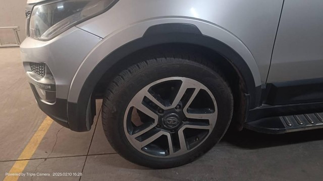Second-hand 2017 Tata Hexa XTA for sale in Surat-3