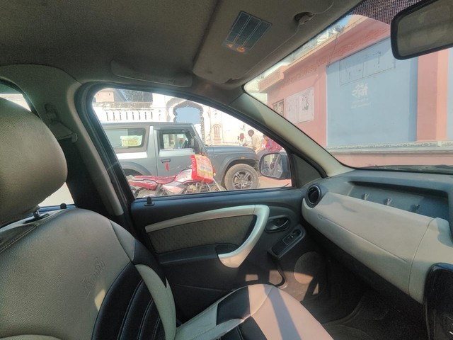 Second-hand 2014 Renault Duster 85PS Diesel RxL for sale in Ujjain-8